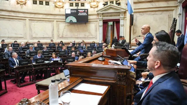 Vence el congelamiento de las dietas y los senadores pasarían a cobrar $9 millones