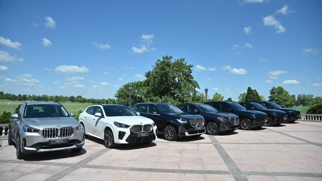 BMW Group Argentina lanzó los nuevos BMW Serie 1 y BMW X3 en un elegante atardecer en Pilar