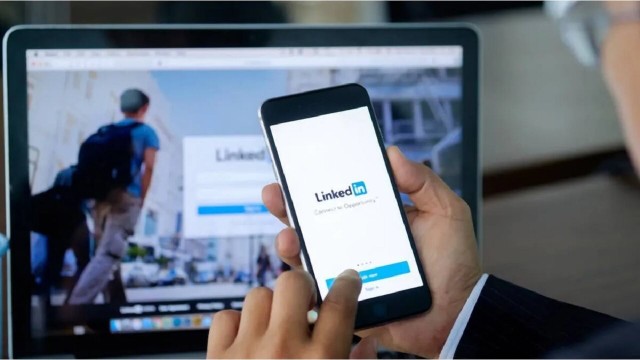 La verdad oculta sobre si conviene o no usar el marco verde de «Open to Work» en Linkedin