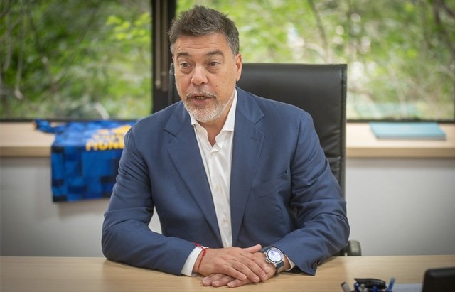 El plan de Werthein para convertirse en el "señor de la telefonía" en Brasil