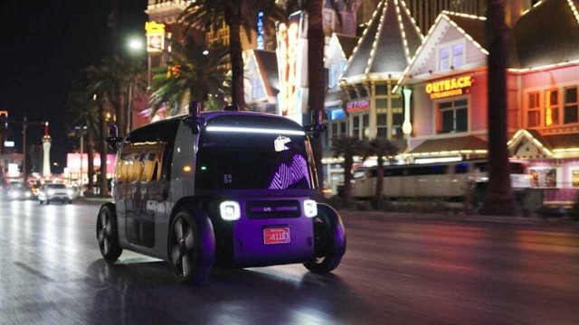 Amazon recibió luz verde para probar taxis robot sin chofer y competir con Tesla y Waymo