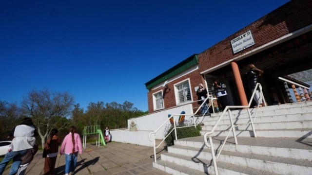 De dónde son las primeras escuelas rurales que tendrán Starlink por el plan del Gobierno