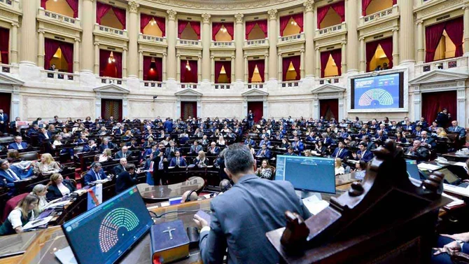 El fallo de la Corte salva el mega DNU pero LLA y oposición mantienen la puja por Tierras