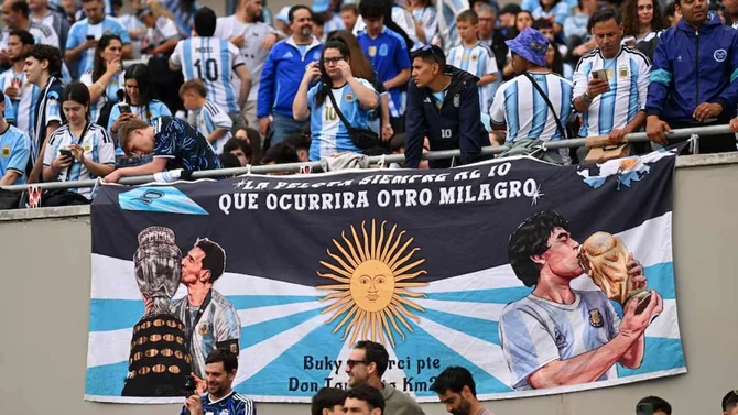 Arrancó la fiesta por la despedida de Messi y la Selección ya viaja rumbo al Monumental