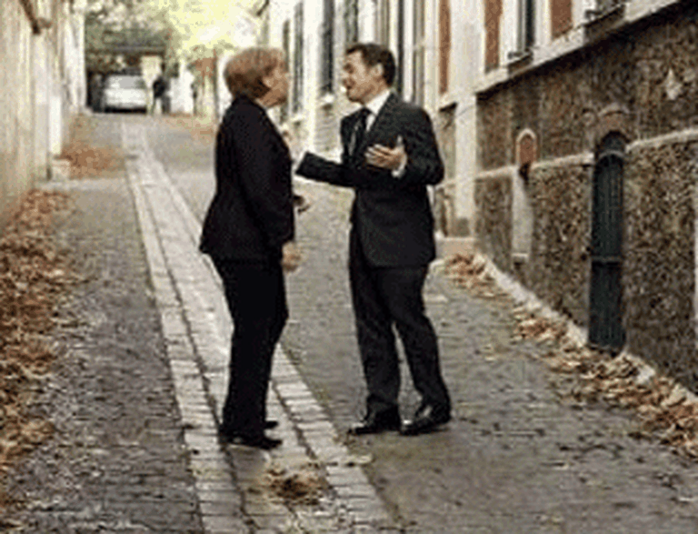 Sarkozy busca soluciones de fondo, más que una linda foto