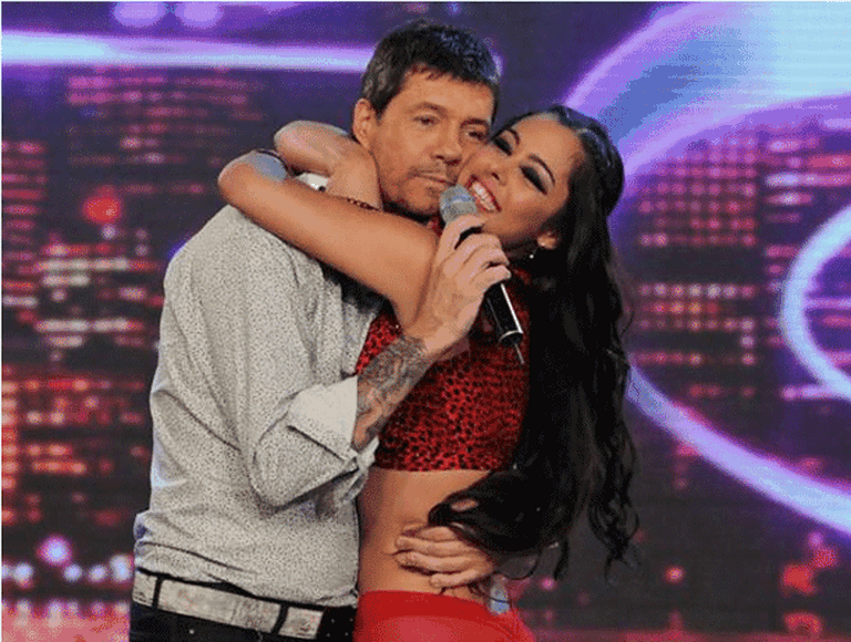 Tinelli y Larissa Riquelme, enredados en una insólita lucha de sponsors