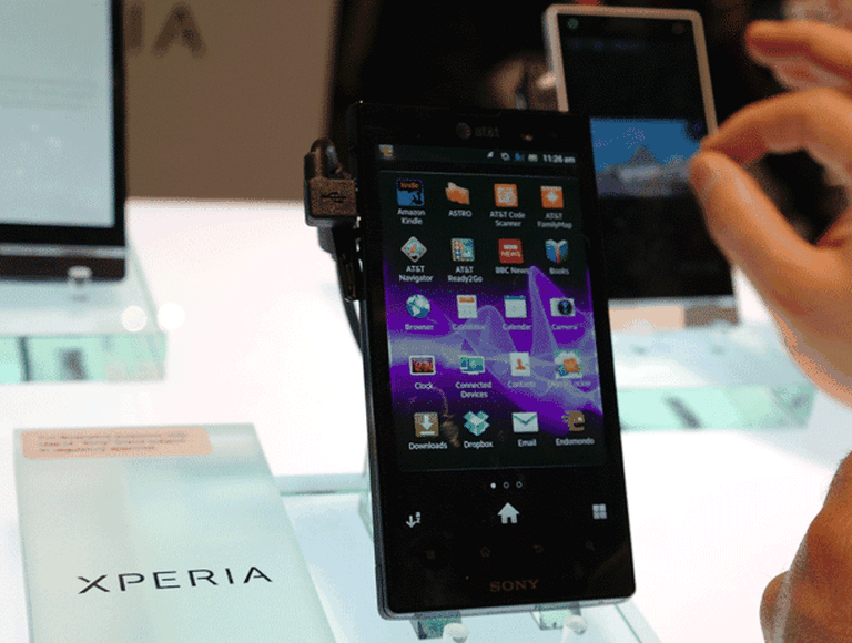 Cómo es el primer teléfono móvil propio fabricado por Sony