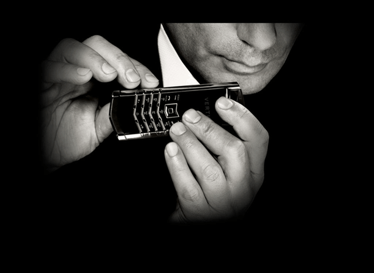 Nokia negocia la venta de Vertu, su unidad de teléfonos lujosos