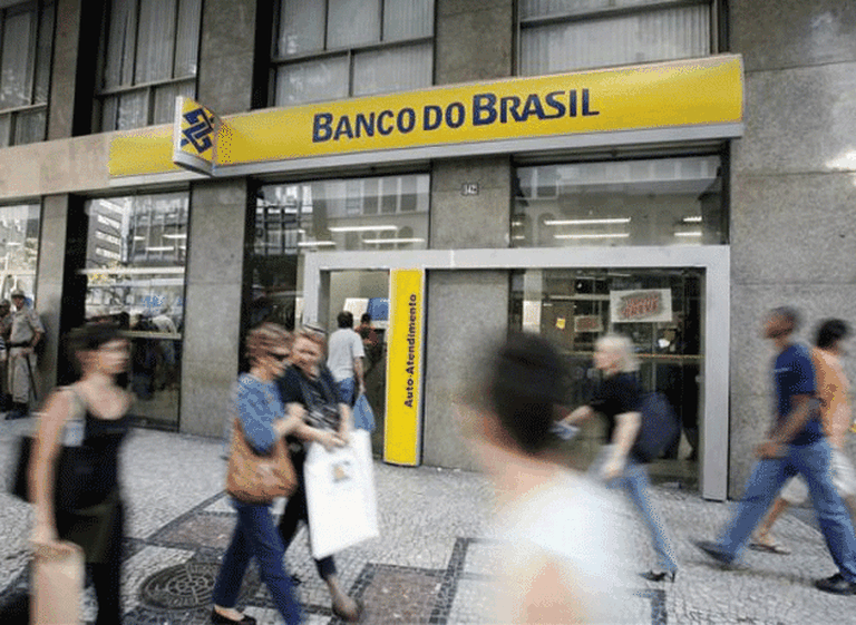 Afirman que Banco do Brasil analizarí­a comprar parte de Santander Brasil