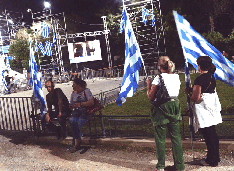 Mientras Europa exige más ajuste, el desempleo en Grecia toca un máximo histórico de 23,1%