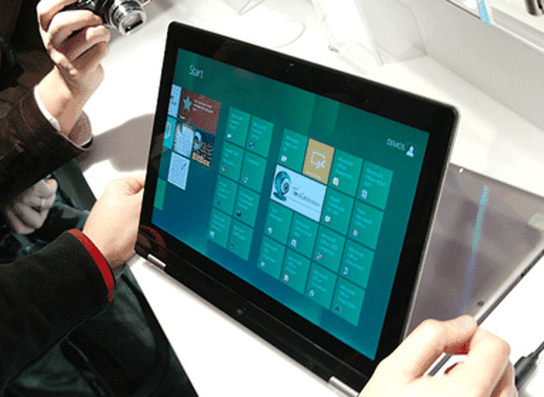 Lenovo presenta sus equipos "touch" junto a Microsoft