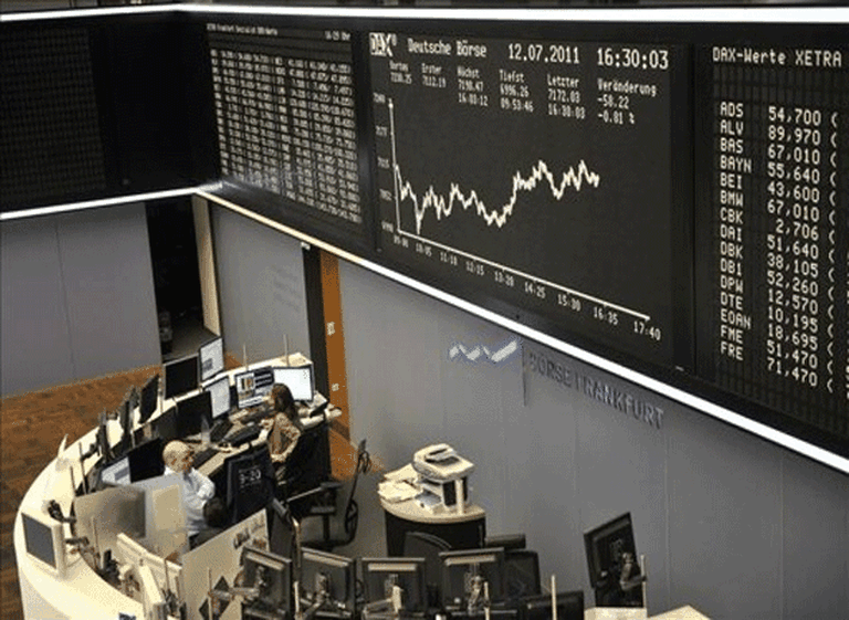 La bolsa registraba algunas pérdidas, en otra jornada sin Wall Street por el tornado