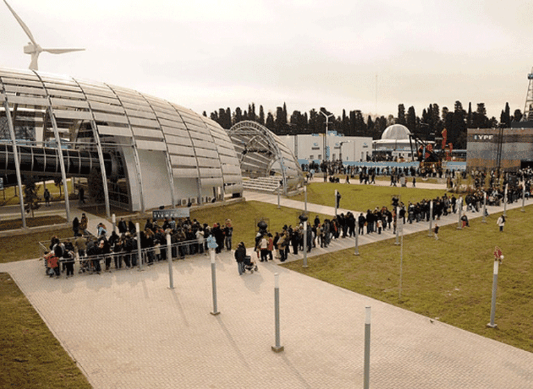 YPF abre un stand en Tecnópolis donde recibirá postulaciones de trabajo