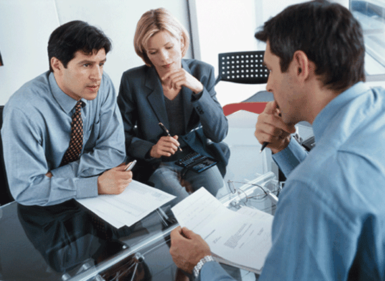 Desde 2013, quienes aconsejen sobre inversiones deberán ir a la escuela y aprobar un examen