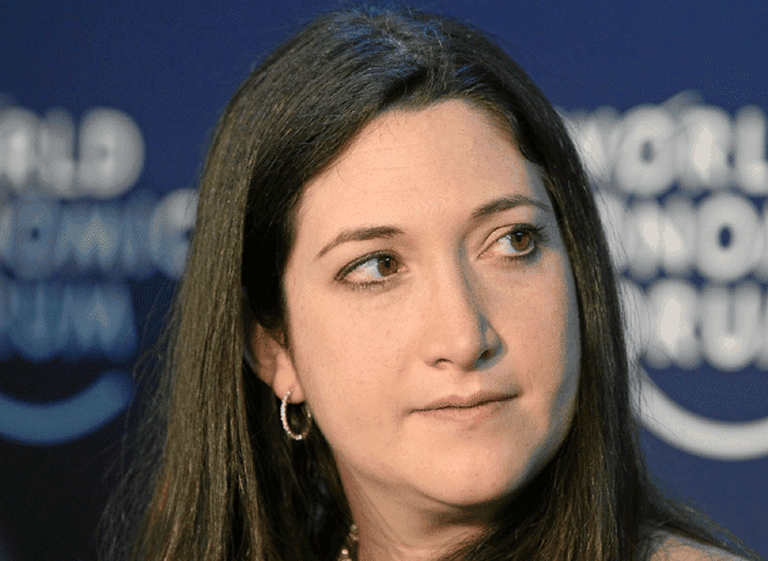 La hermana de Mark Zuckerberg también sufre los problemas de privacidad de Facebook