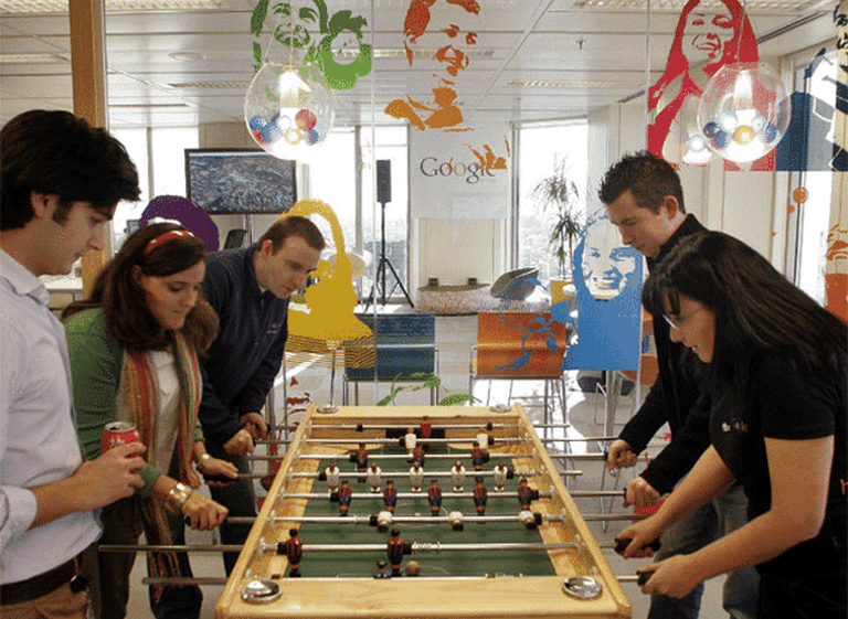 Google explica cómo tratar a empleados que exigen trabajar del mismo modo en el que viven