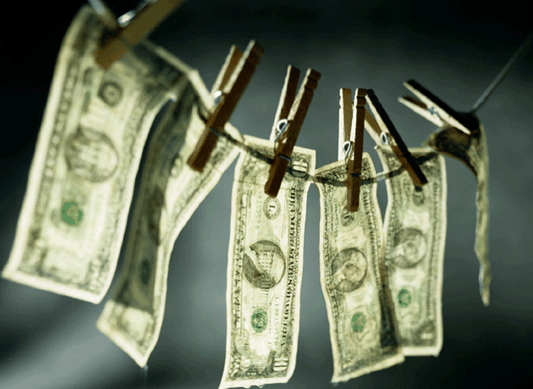 El GAFI sacó a la Argentina de la lista de seguimiento intensivo en la lucha contra el lavado