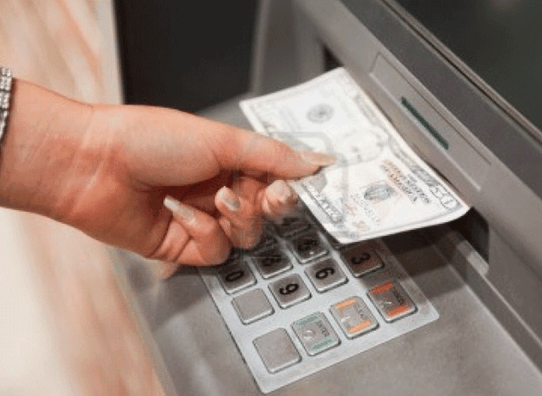 Dólar tour: lanzan promociones para viajar a Colonia y hacerse de la divisa extranjera