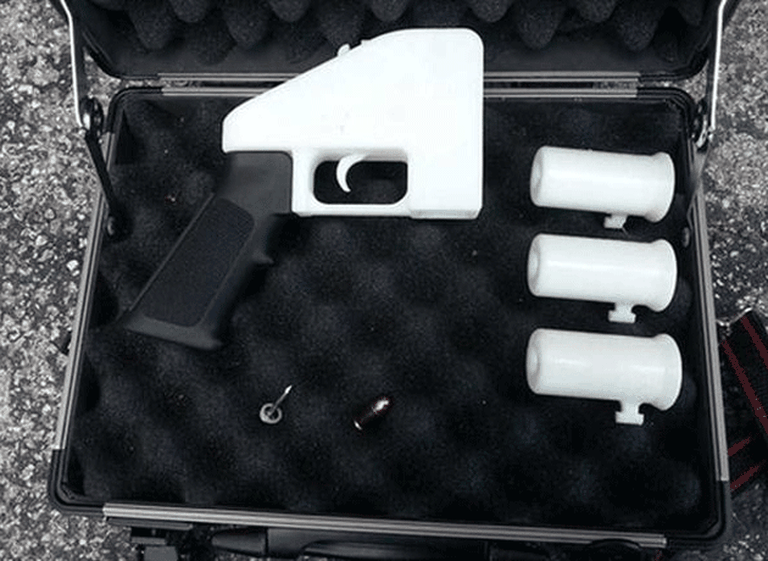 Polémica: con una impresora 3D, crean una pistola de plástico que dispara balas reales