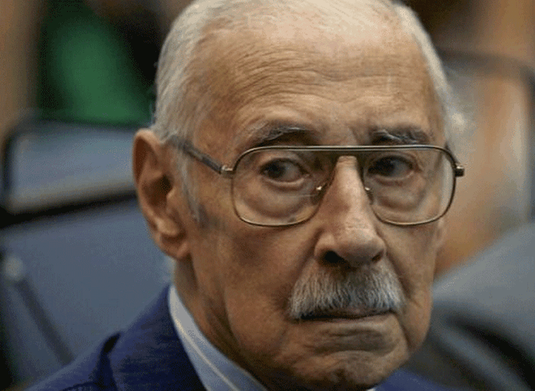 Por una resolución de Nilda Garré, Videla no recibirá honores militares en su funeral