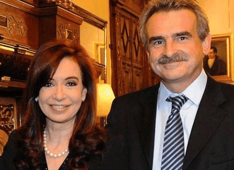 La Presidenta se reúne con Puricelli y Rossi para delinear estrategias de Defensa y Seguridad