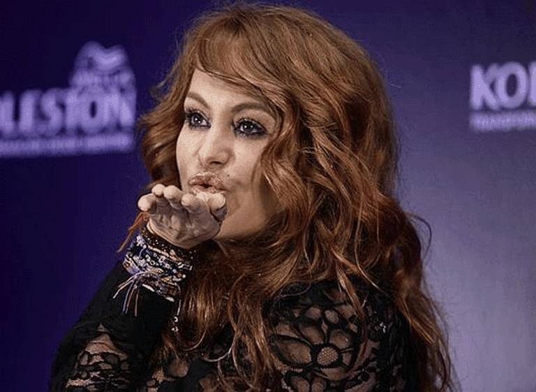 Paulina Rubio se anima al pelirrojo y se convierte en la nueva cara de Koleston