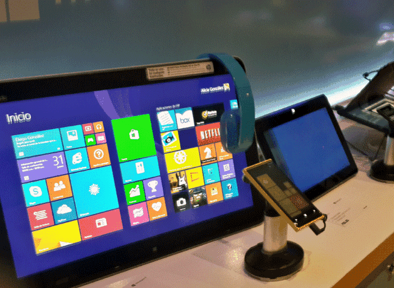 Microsoft bajarí­a el precio de Windows para fabricantes de computadoras