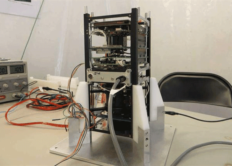 La Argentina pone en órbita a "Manolito", el nano satélite educativo