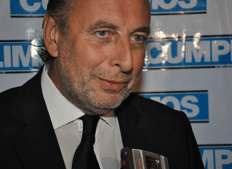 David Martí­nez y Manzano negocian un acuerdo entre los fondos buitre y el Ejecutivo