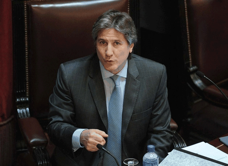 La presión sobre Boudou es cada vez fuerte: la oposición exige la renuncia o que pida licencia en su cargo