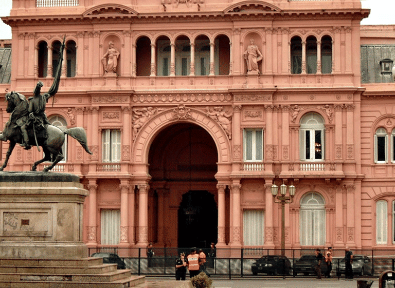 Cuáles son las debilidades y fortalezas iniciales del nuevo Gobierno