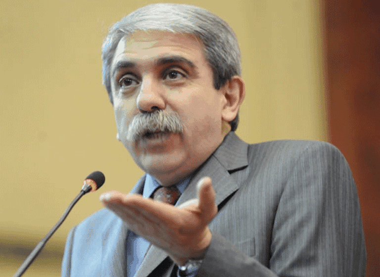 Aní­bal F: "Si hay que hacer un ajuste, Scioli tiene la facultad para hacerlo"