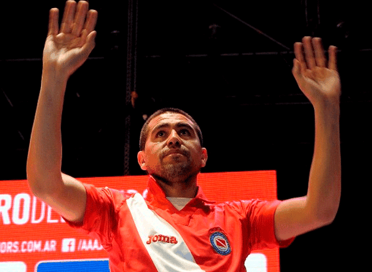 Riquelme: "No voy a jugar en Argentinos, pero tampoco en Boca"