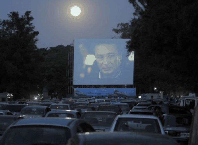 Con la pelí­cula "El clan", vuelve el autocine gratuito al Rosedal