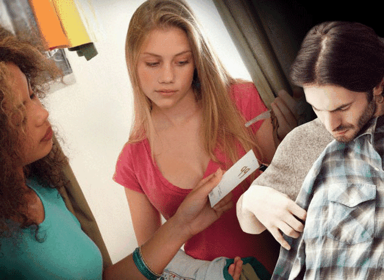 Oficializaron los planes "Ahora 3" y "Ahora 6": cuotas sin interés para la compra de ropa y calzados