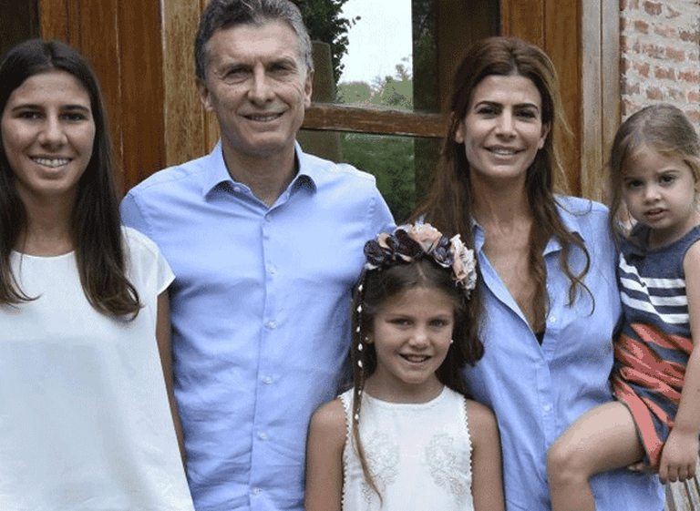 Mauricio Macri recibió a las hijas de Nisman y habló de "deuda pendiente"
