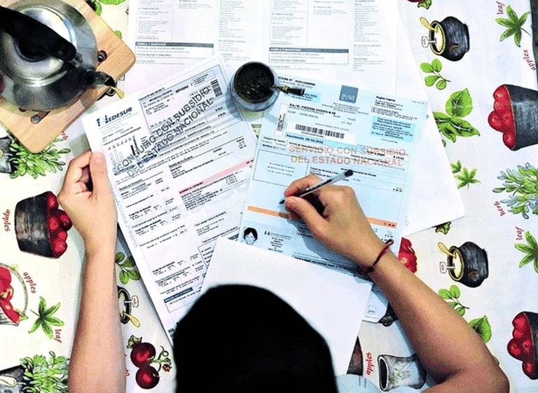 Permiten que empresas dejen de mandar facturas en papel y hay polémica