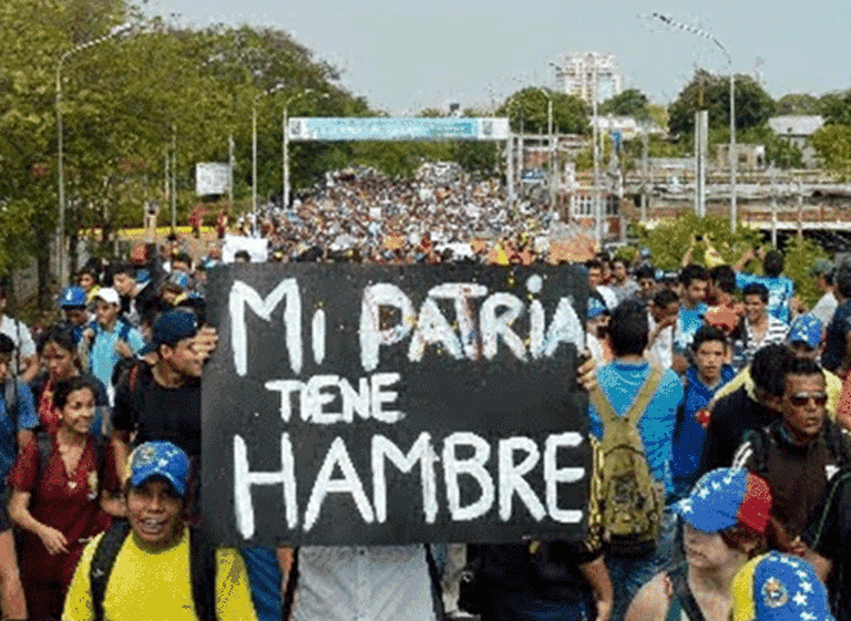 Venezuela, en crisis: ya cobran hasta la cucharada de azúcar