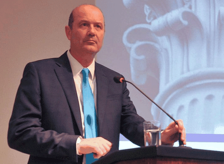 ¿Cómo sigue el dólar?: prevén más presiones por la cosecha y rumores sobre Sturzenegger