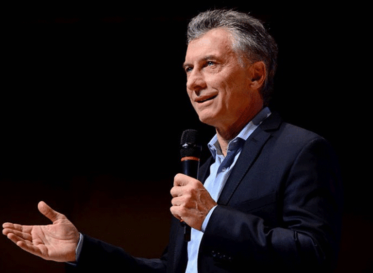 En plena turbulencia con el dólar, tarifas e inflación, ¿qué le pidió Macri a su equipo?