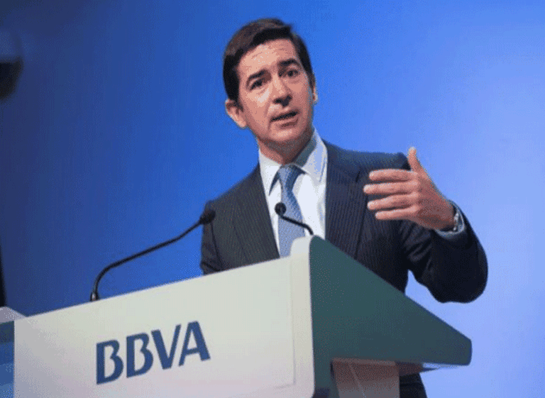 BBVA pone en venta Forum, la mayor financiera de autos de Chile