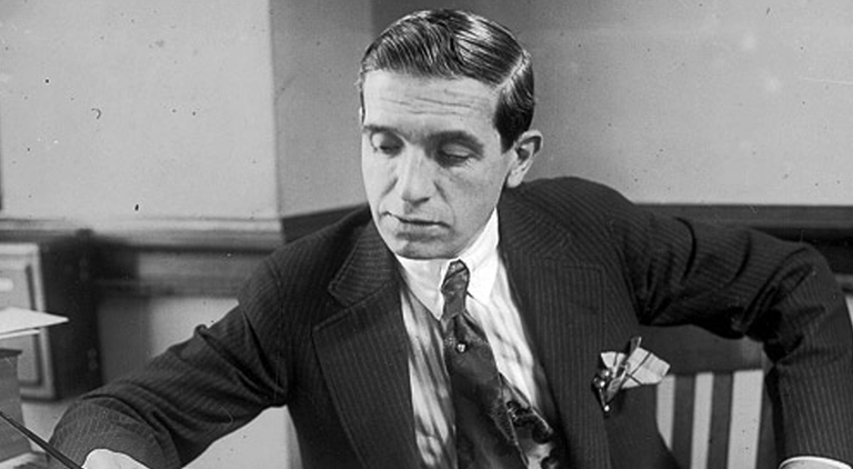 Así fue la vida de Carlo Ponzi, el creador de la estafa piramidal que aún se repite en el mundo