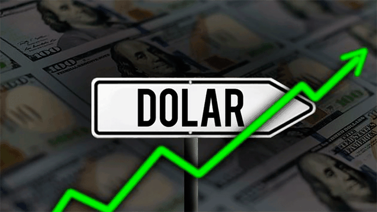 Efecto devaluación de China: dólar trepó a $46,68 y el riesgo país se acerca a los 900 puntos