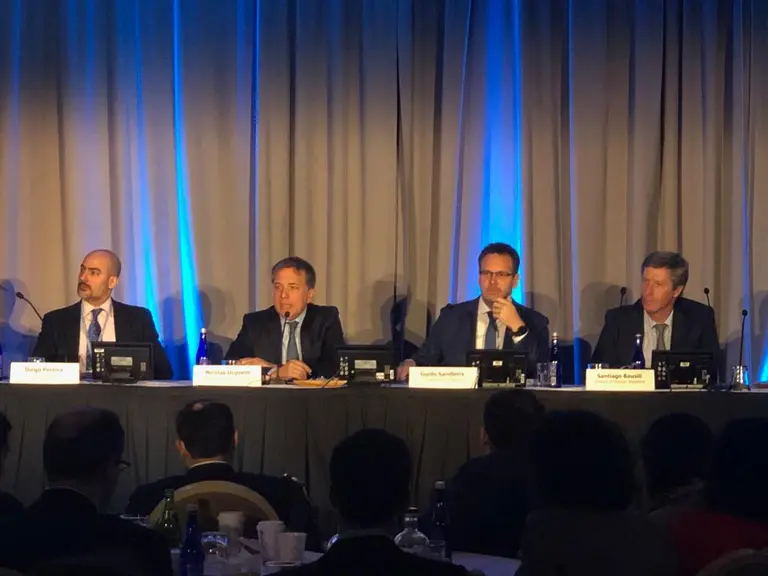 Dujovne y Sandleris participaron del encuentro del G20 en Washington