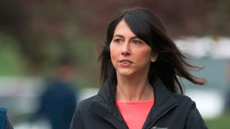 Ex esposa de Jeff Bezos: "Tengo una cantidad desproporcionada de dinero para compartir"