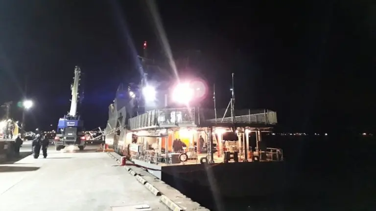 Alerta en la Patagonia: una terminal chilena derramó 40.000 litros de petróleo