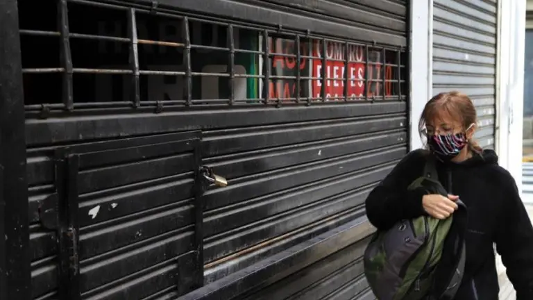 Hay cuarentena para rato en la Ciudad y el conurbano: los funcionarios asumen el costo de agravar la recesión