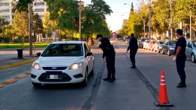 El Presidente anunció las nuevas restricciones hasta el 30 de mayo: una por una, las medidas del Gobierno