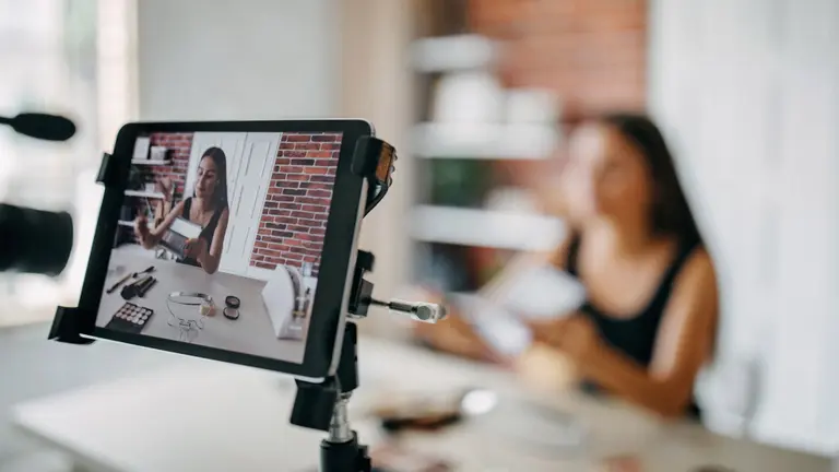 Este nuevo actor llega al mundo de los "influencers"