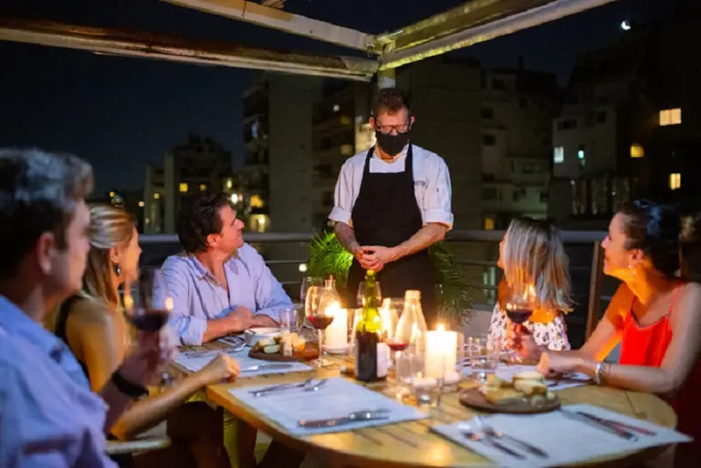 Una tendencia que crece: comer como en un restaurante, pero en casa